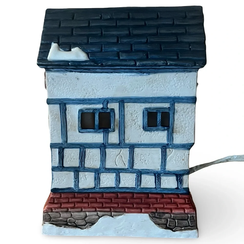 Department 56 Dickens’ Village 1984 “Brush & Basket Shop”